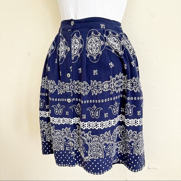 ON SALE! XHILARATION Blue & White Bandana Print Mini Skirt, L - Picture 5 of 10